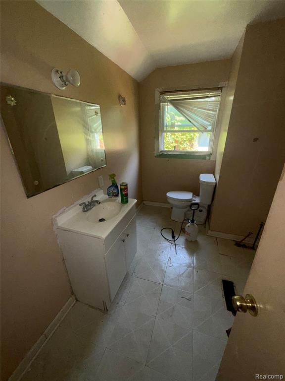 16595 WARD Street - Photo 2