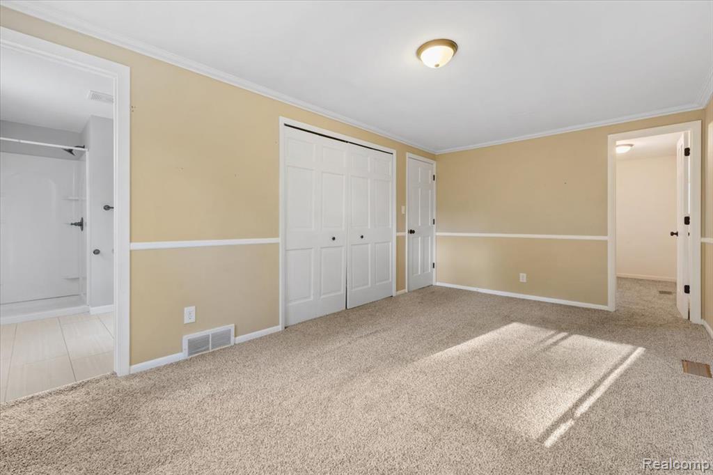 3801 Glen Hills Drive, Hartland, MI 48353 — Photo 16