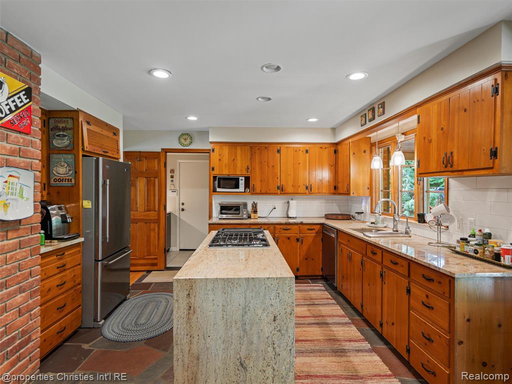 4383 Pine Tree Trail, Bloomfield Hills, MI 48302 — Photo 65