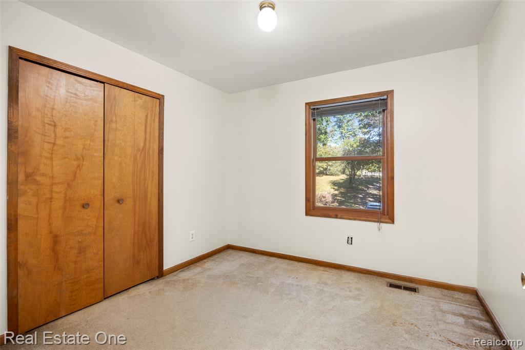 2533 Armond Road, Howell, MI 48855 — Photo 10