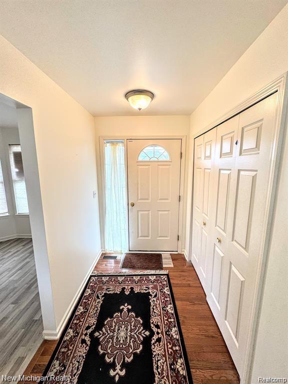 5191 SANDALWOOD Circle, Grand Blanc, MI 48439 — Photo 5