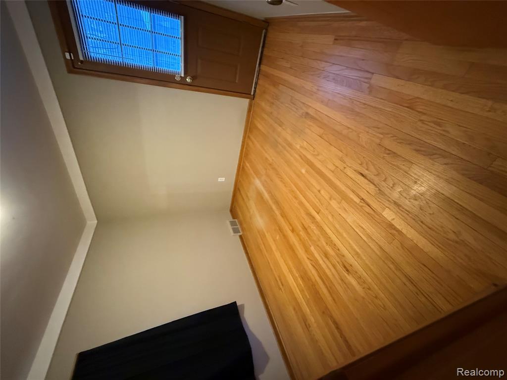 9683 Rosedale Boulevard, Allen Park, MI 48101 — Photo 8