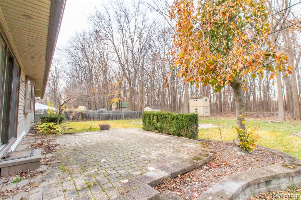 48351 Forbes Drive, Chesterfield, MI 48047 — Photo 41