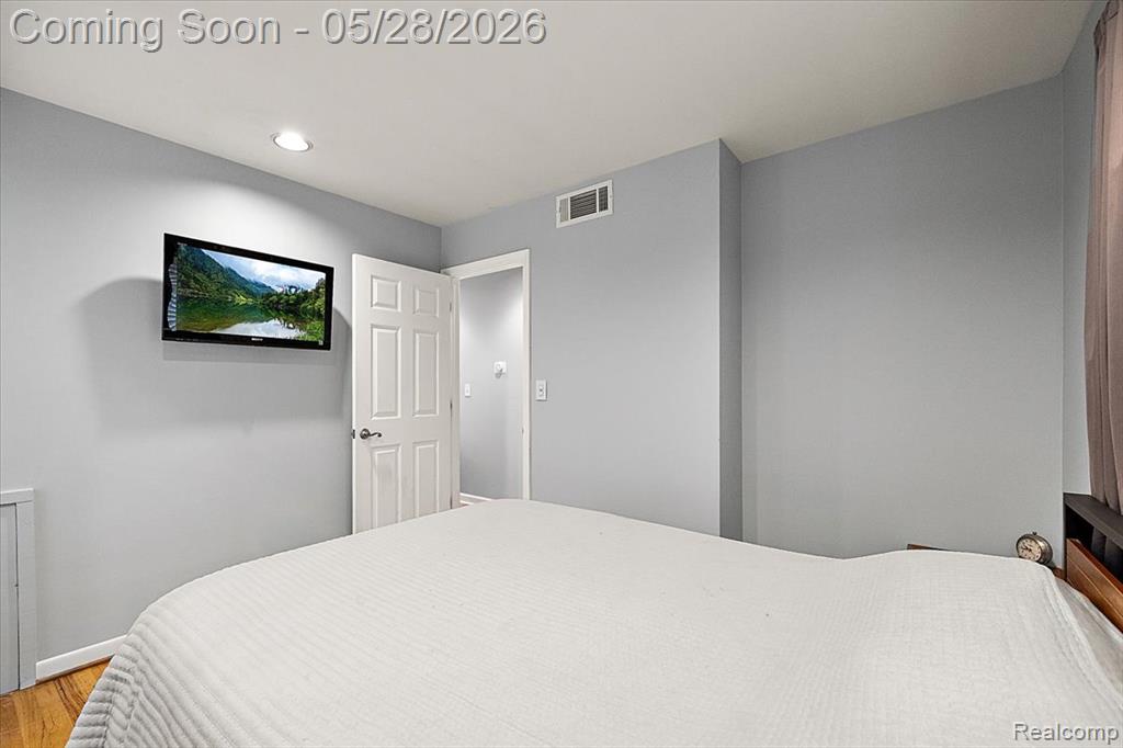 23015 Tuck Road, Farmington, MI 48336 — Photo 19