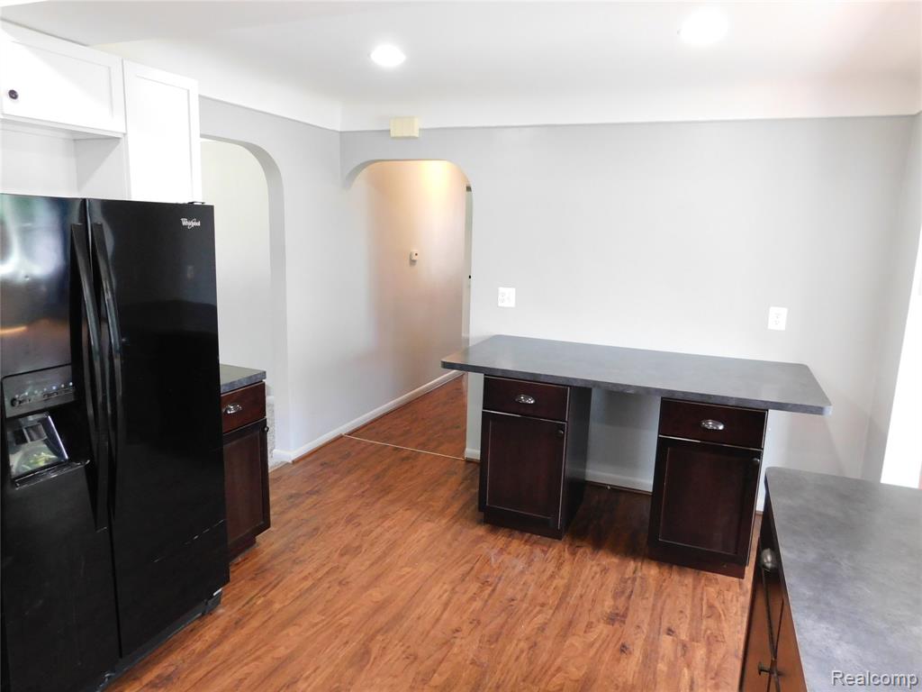 16740 College, Fraser, MI 48026 — Photo 11