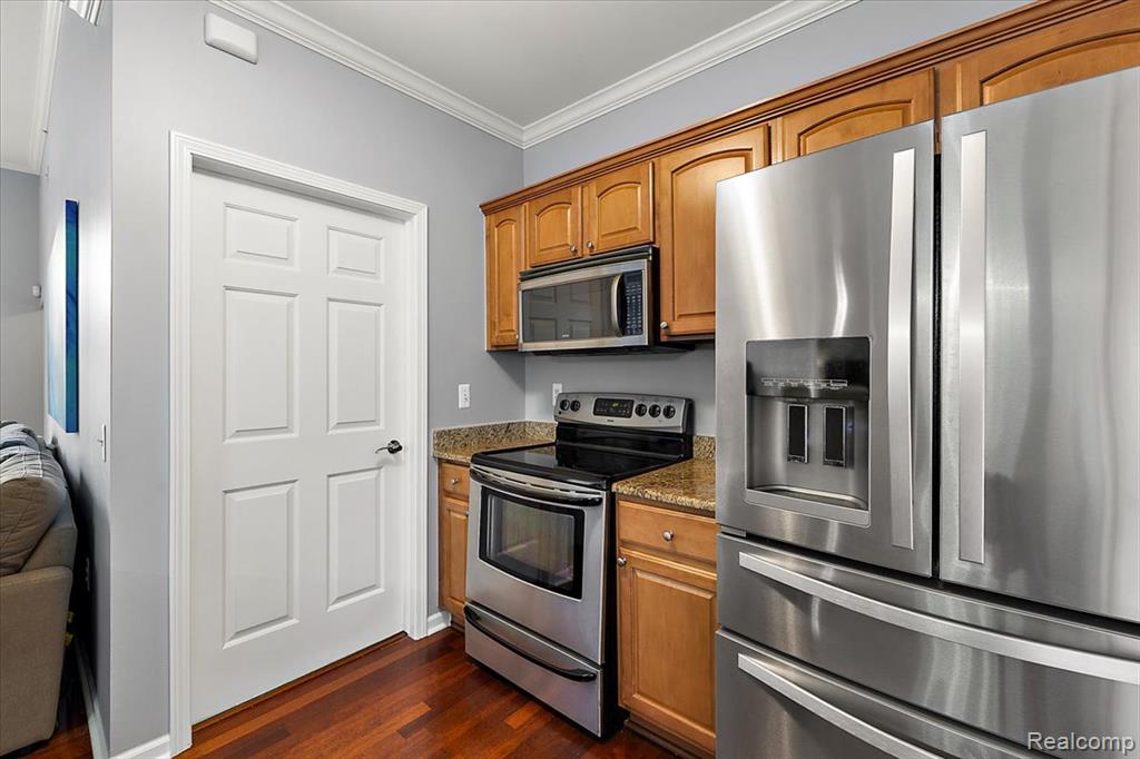 7779 Ambassador Drive, Shelby Twp, MI 48316 — Photo 12