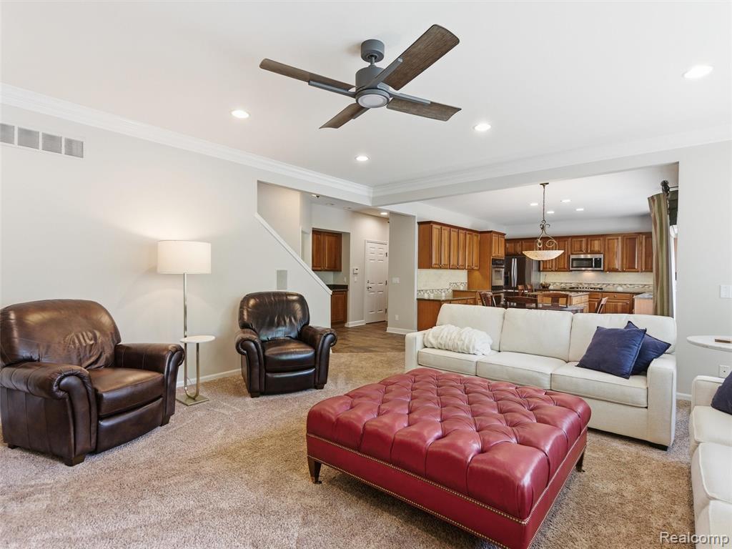 5454 Creekmonte Drive, Rochester, MI 48306 — Photo 12