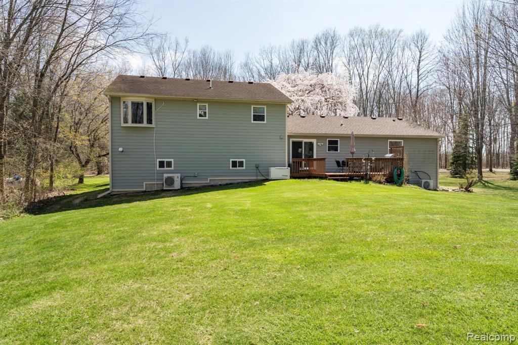 8660 SARGENT Road, Fowlerville, MI 48836 — Photo 44