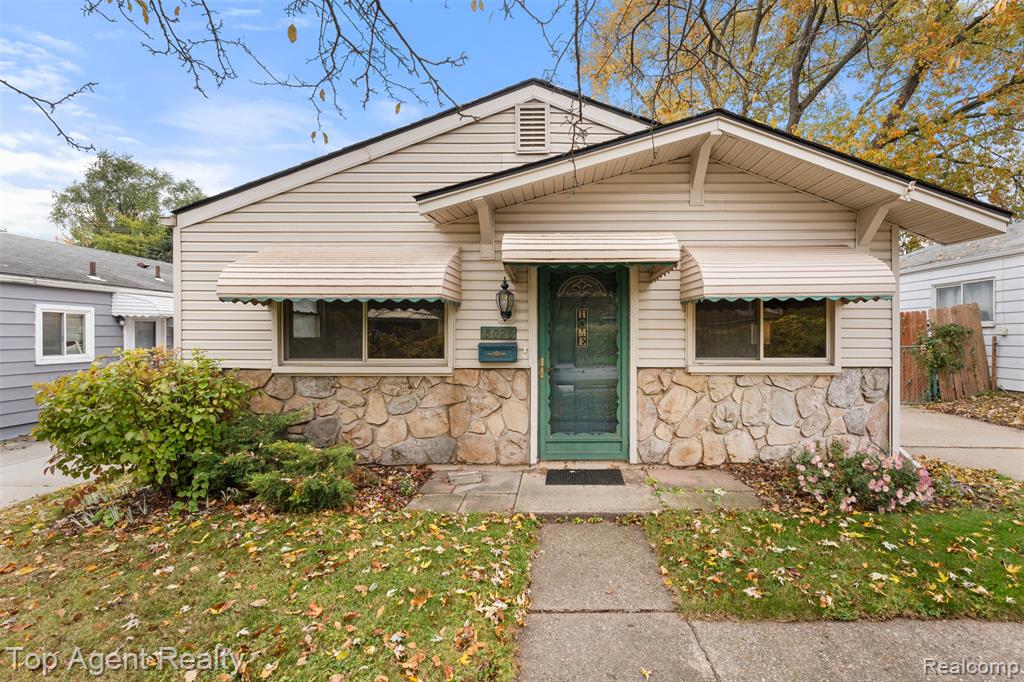 8026 Robert Street, Taylor, MI 48180 — front exterior