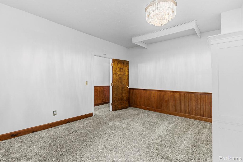 327 Reid Road, Grand Blanc, MI 48439 — Photo 26