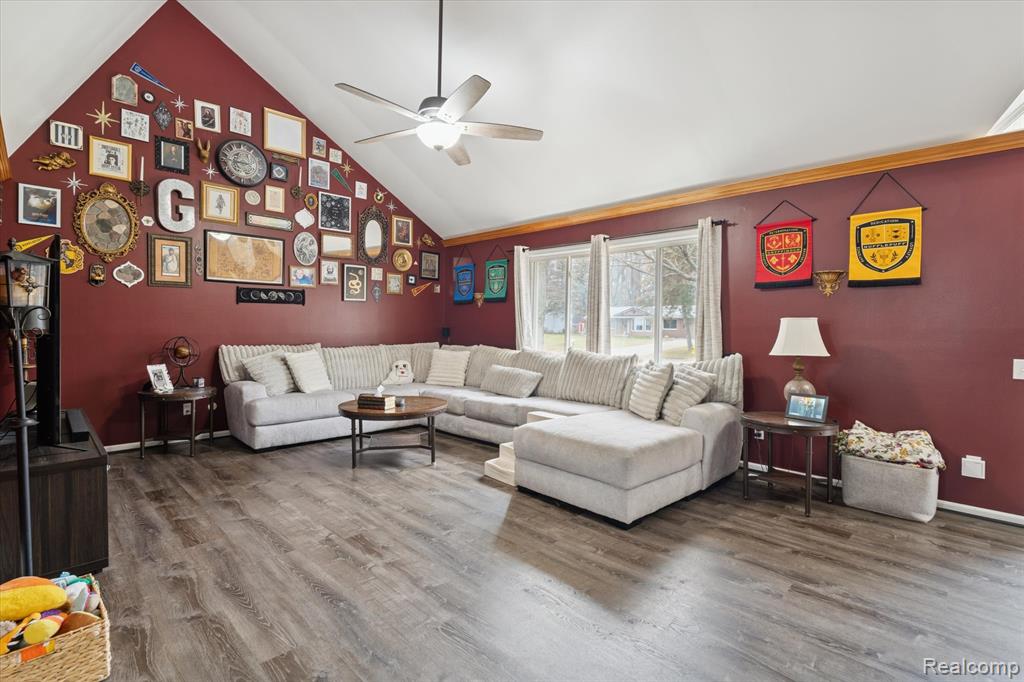 8474 Wesley Drive, Flushing, MI 48433 — Photo 5