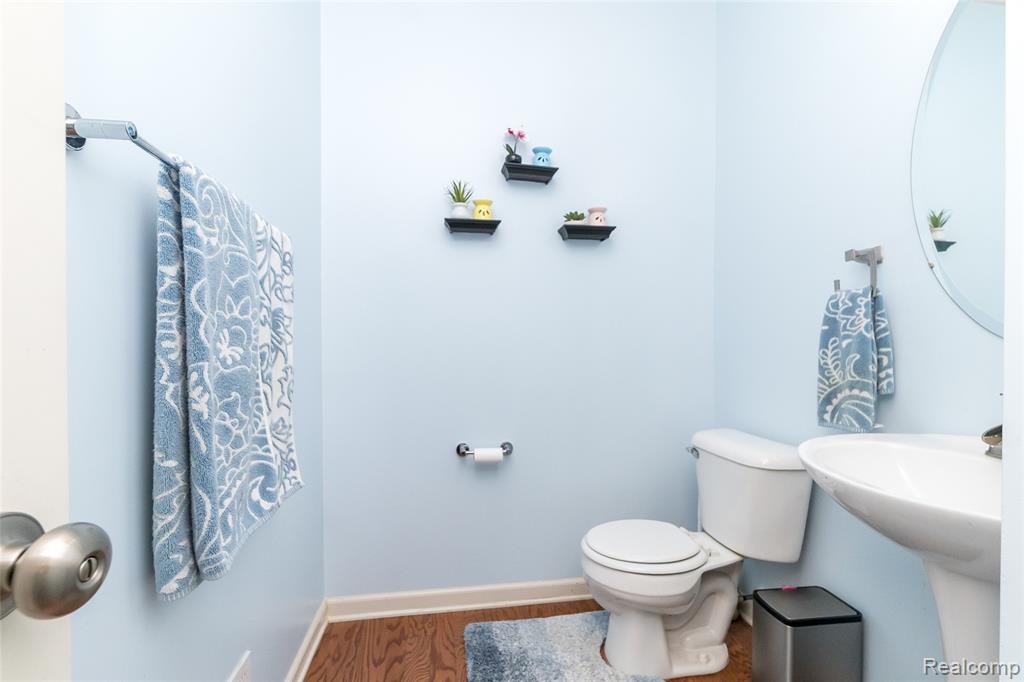 51224 Luke Lane, Novi, MI — Photo 17