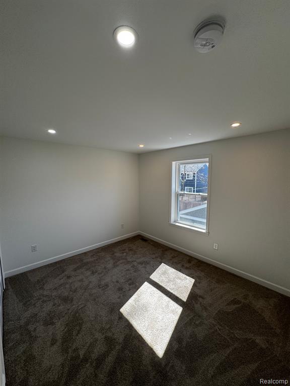 520 E EVELYN Avenue, Hazel Park, MI 48030 — Photo 32