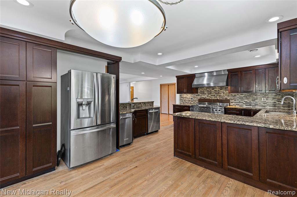 8359 Chicago Road, Warren, MI 48093 — Photo 18