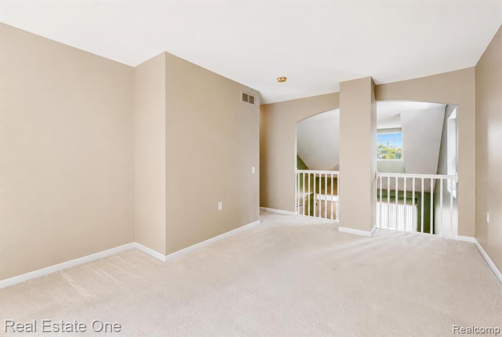 3622 Camden Court, Auburn Hills, MI 48326 — Photo 37