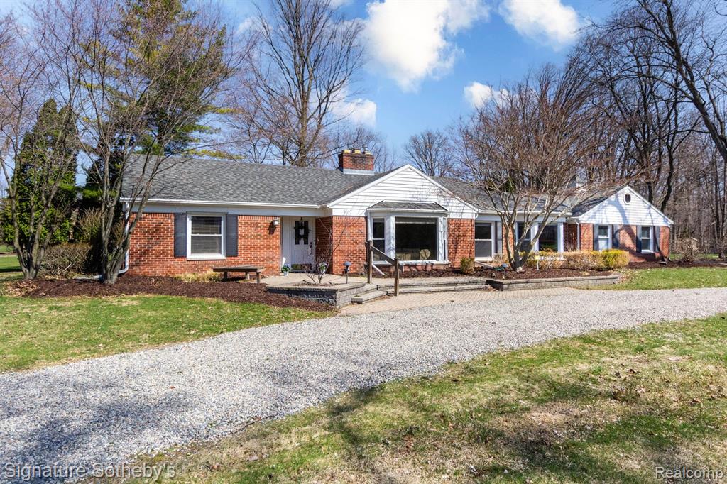 21890 Hampton Street, Beverly Hills, MI 48025 — Photo 38