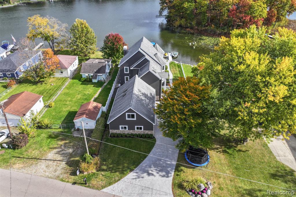 16083 Whitehead Drive, Linden, MI 48451 — Photo 13