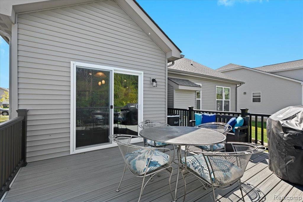8045 CARSTON Lane, Brighton, MI 48116 — Photo 20