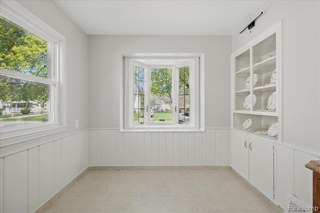 46 E LONGFELLOW Avenue, Pontiac, MI 48340 — Photo 24