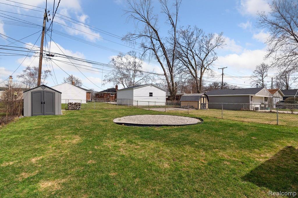 448 HIGHLAND Avenue, Clawson, MI — Photo 29