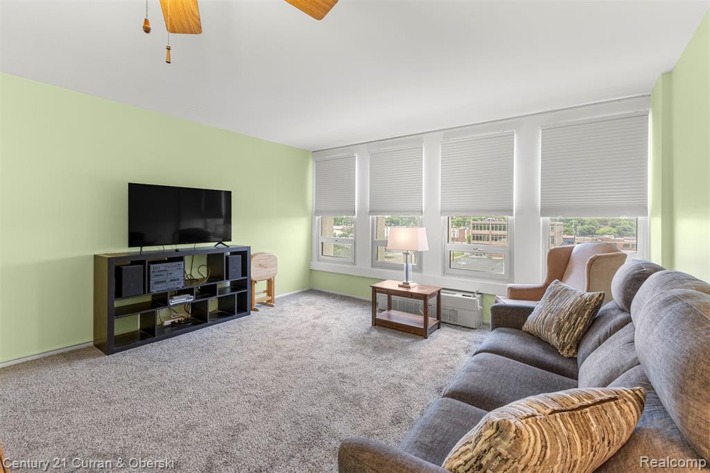 22700 Garrison Street, 404, Dearborn, MI 48124 — Photo 10