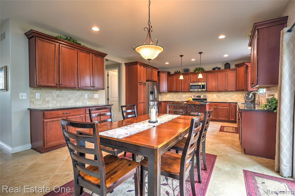 52689 Aspen Drive, South Lyon, MI 48178 — Photo 14