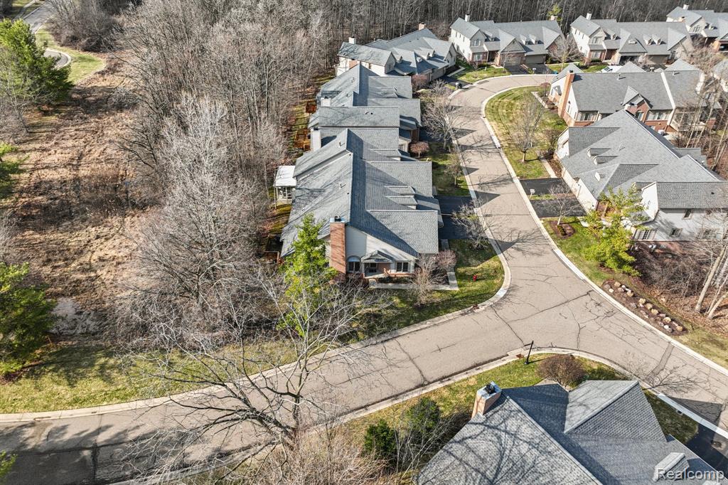 7366 Crackling Creek Circle, 1, West Bloomfield, MI — Photo 42