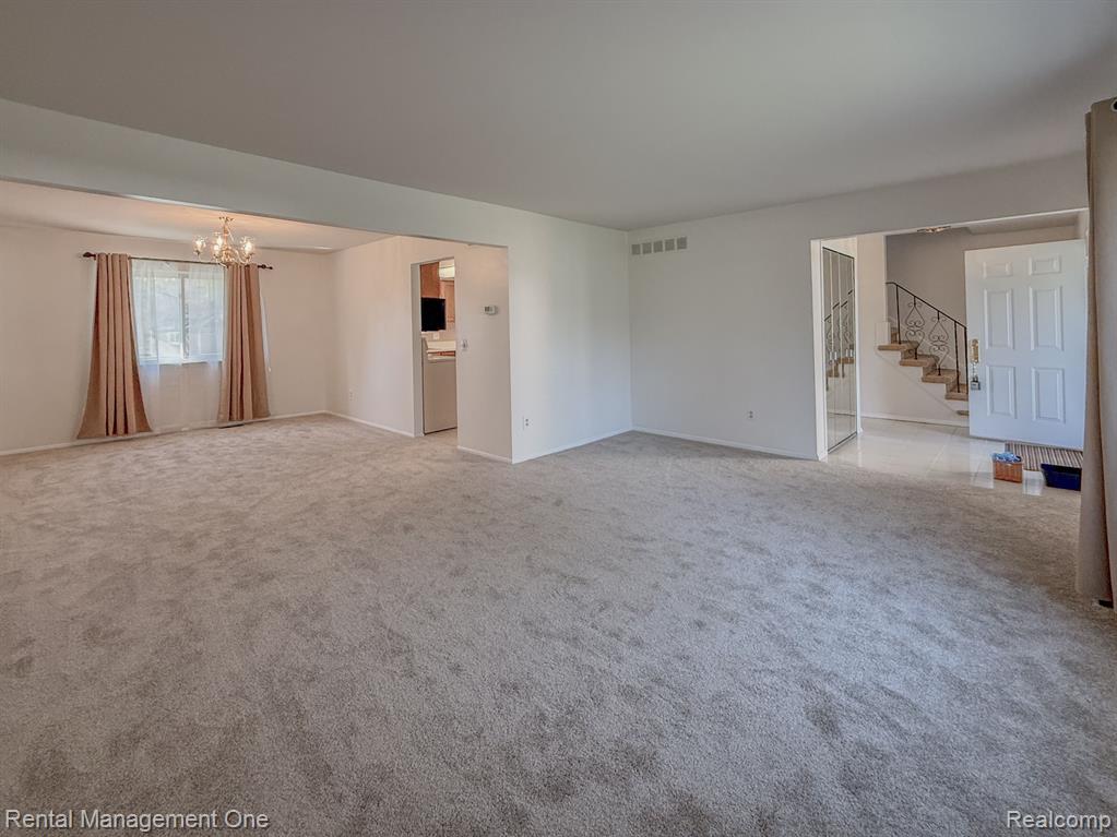 5326 FALMOUTH Drive, Troy, MI 48085 — Photo 12
