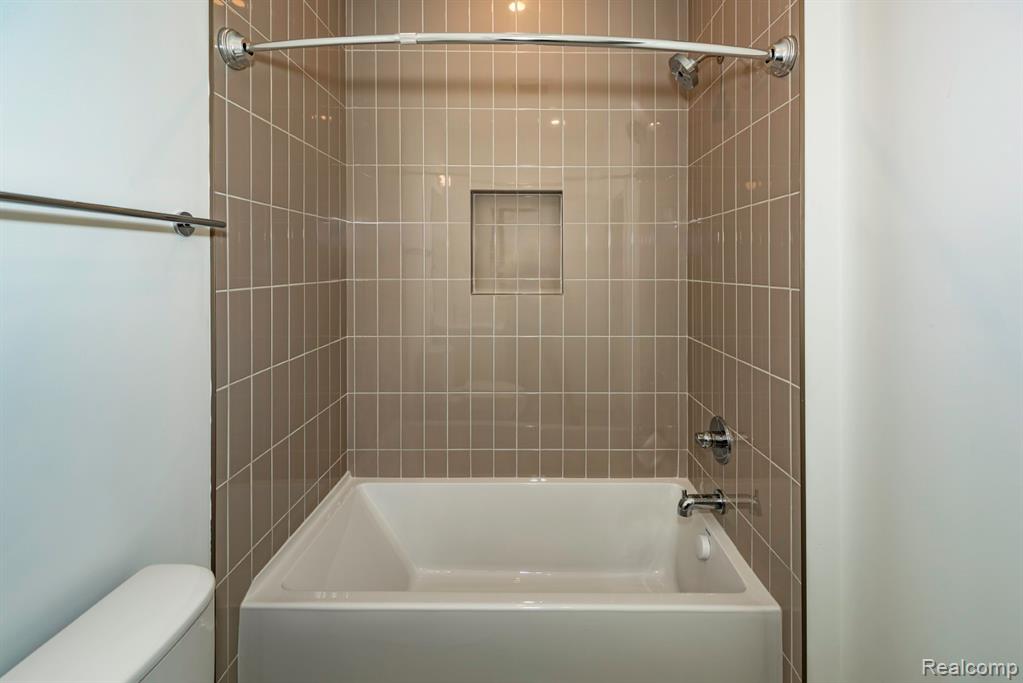 7544 Churchill Street, C22, Detroit, MI 48206 — Photo 14