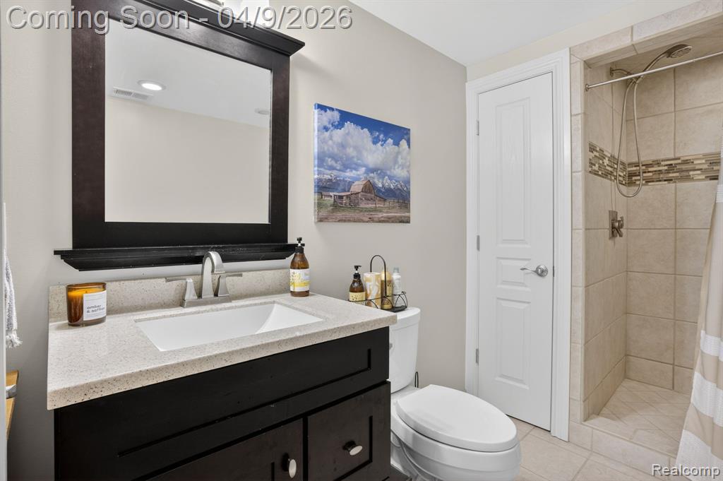 341 Ridgewood Road, Rochester, MI 48306 — Photo 53