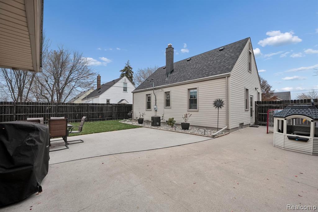 17748 Reno Street, Riverview, MI 48193 — Photo 36