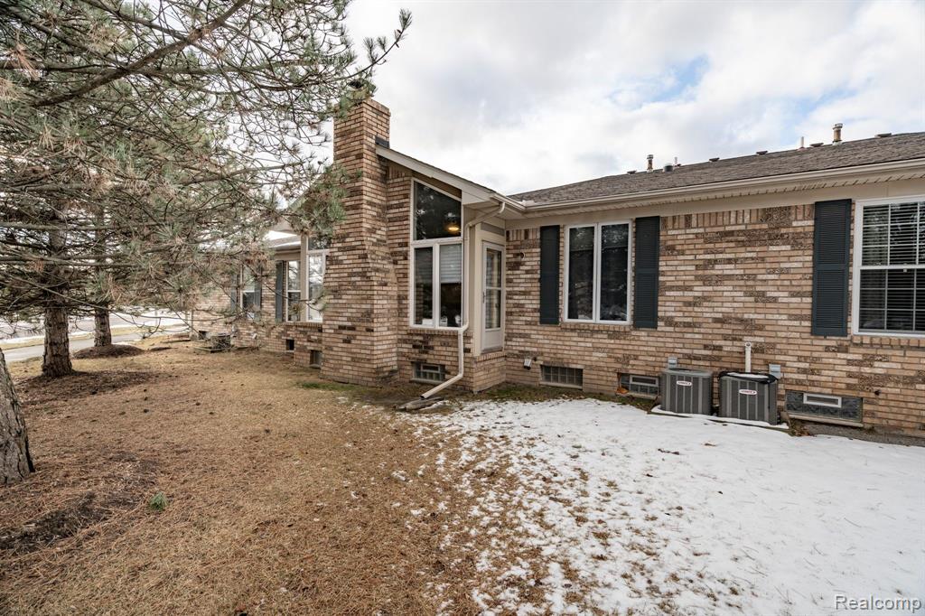 50130 DECOOK Court, Macomb, MI 48044 — Photo 32