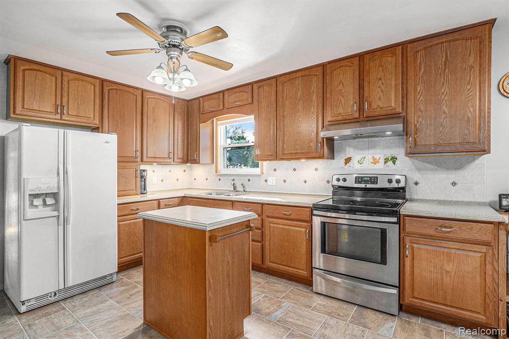 5627 Fairgrove Road, Fairgrove, MI 48733 — Photo 8