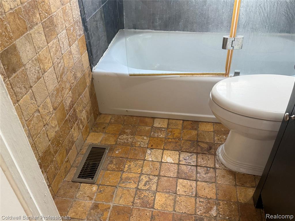 624 E Saratoga Street, Ferndale, MI 48220 — Photo 10