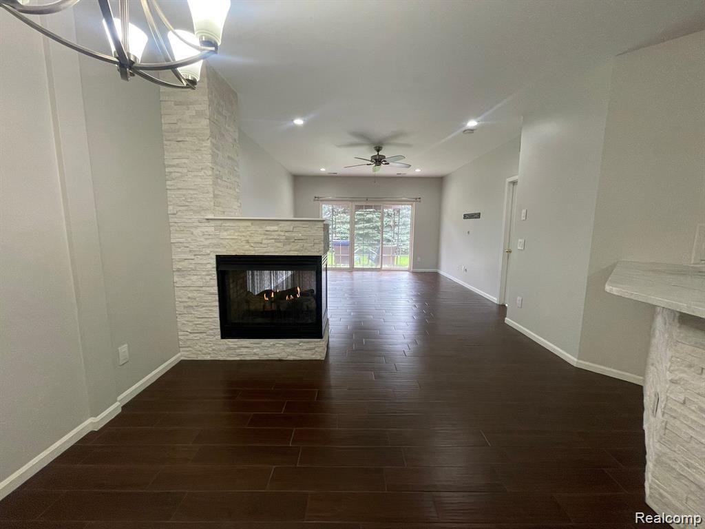 43270 PENDLETON Circle, Sterling Heights, MI 48313 — Photo 4