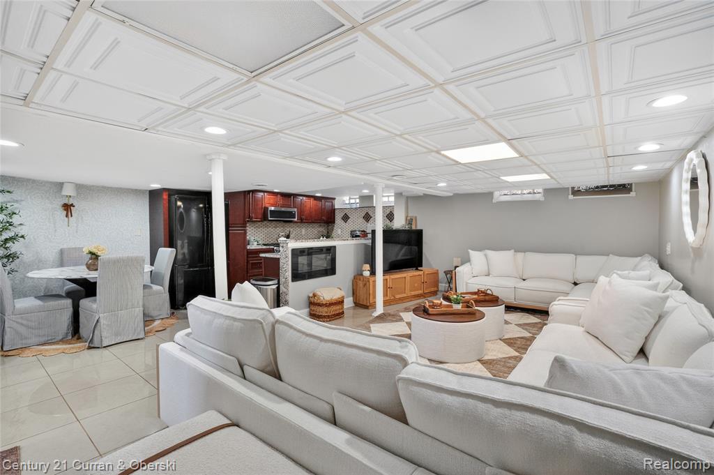 5 Barclay Court, Dearborn, MI 48126 — Photo 34