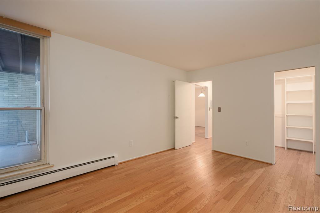 4909 Crooks Road, D4, Royal Oak, MI 48073 — Photo 13