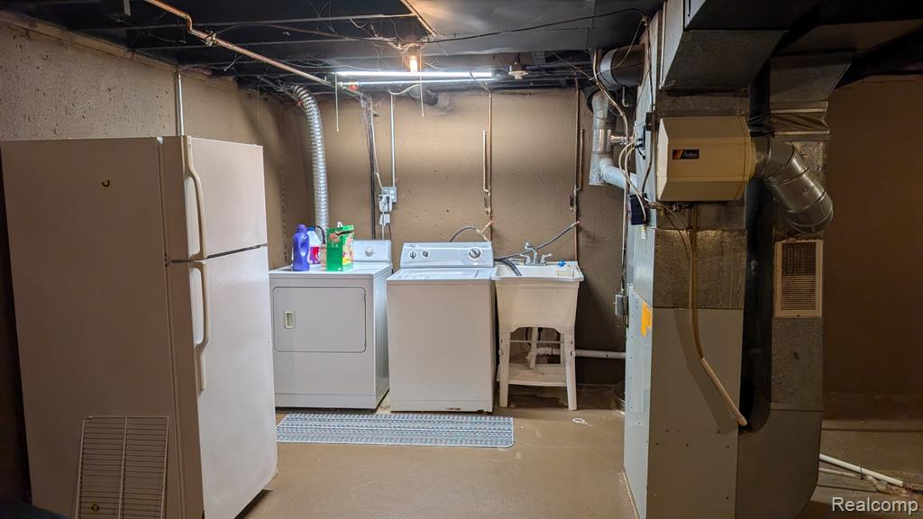 27181 Winchester Street, Brownstown, MI 48183 — Photo 24