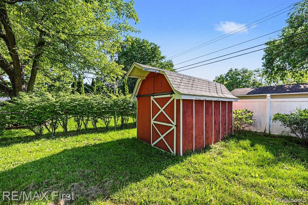 60 Hillcrest Boulevard, Ypsilanti, MI 48197 — Photo 24