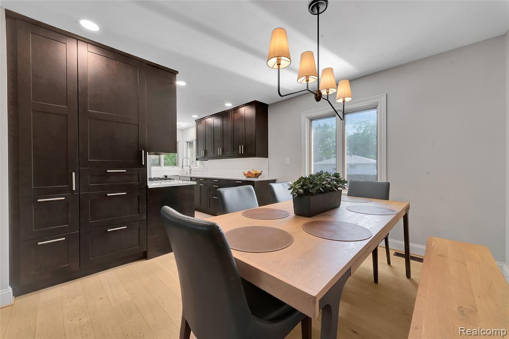 549 S Bywood Avenue, Clawson, MI — Photo 10