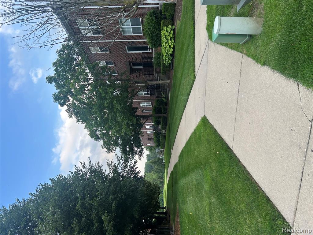 43117 Burlington Drive, Sterling Heights, MI 48313 — Photo 3