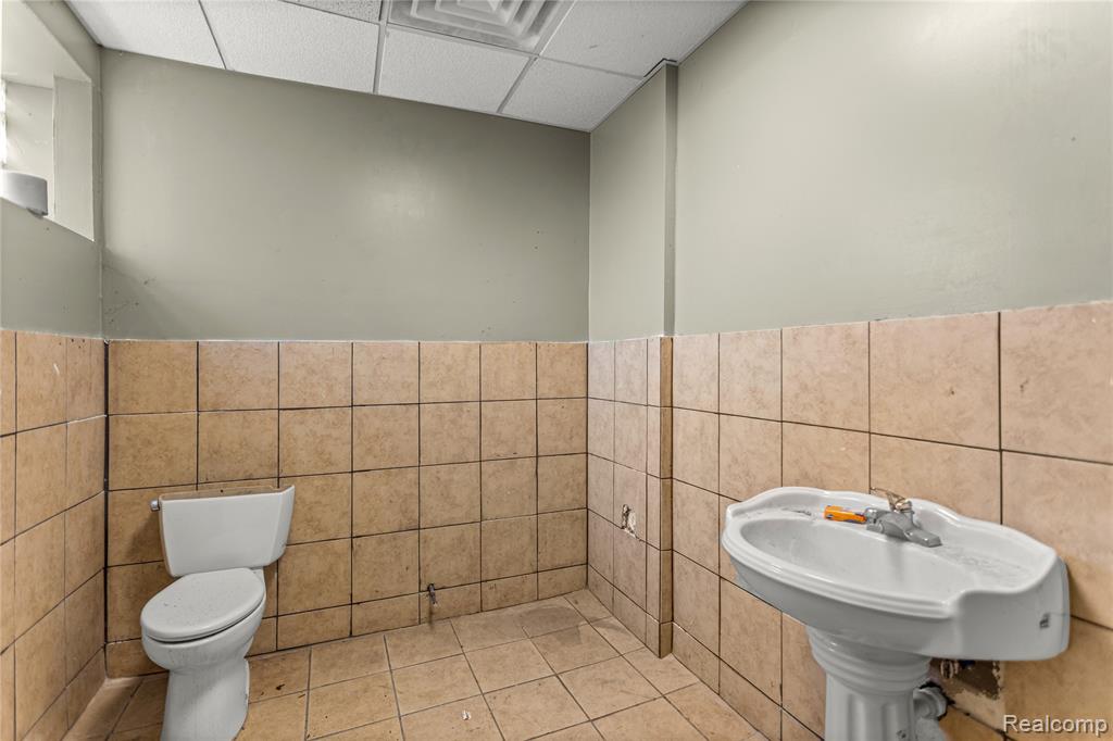 12062 Broadstreet Avenue, Detroit, MI 48204 — Photo 18