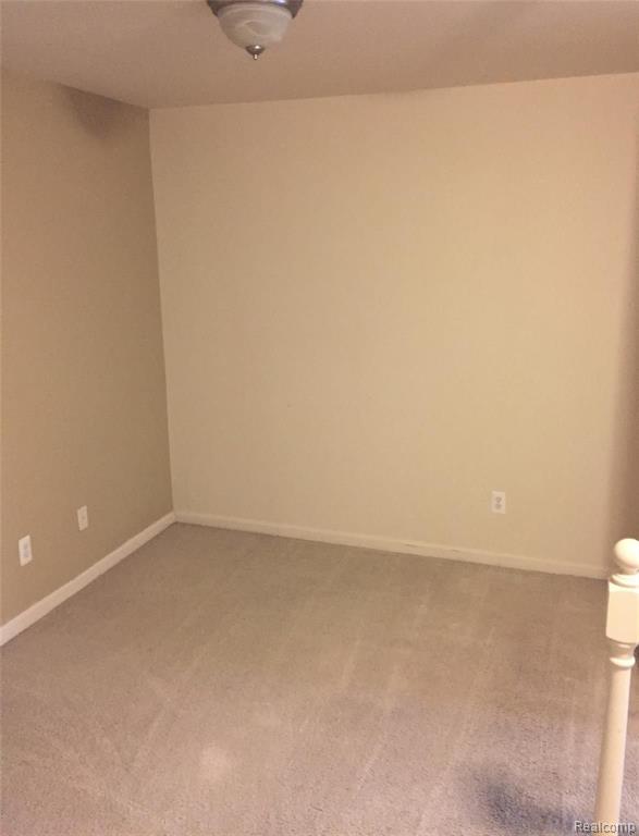 49225 W Woods Drive, 20, Utica, MI 48317 — Photo 6