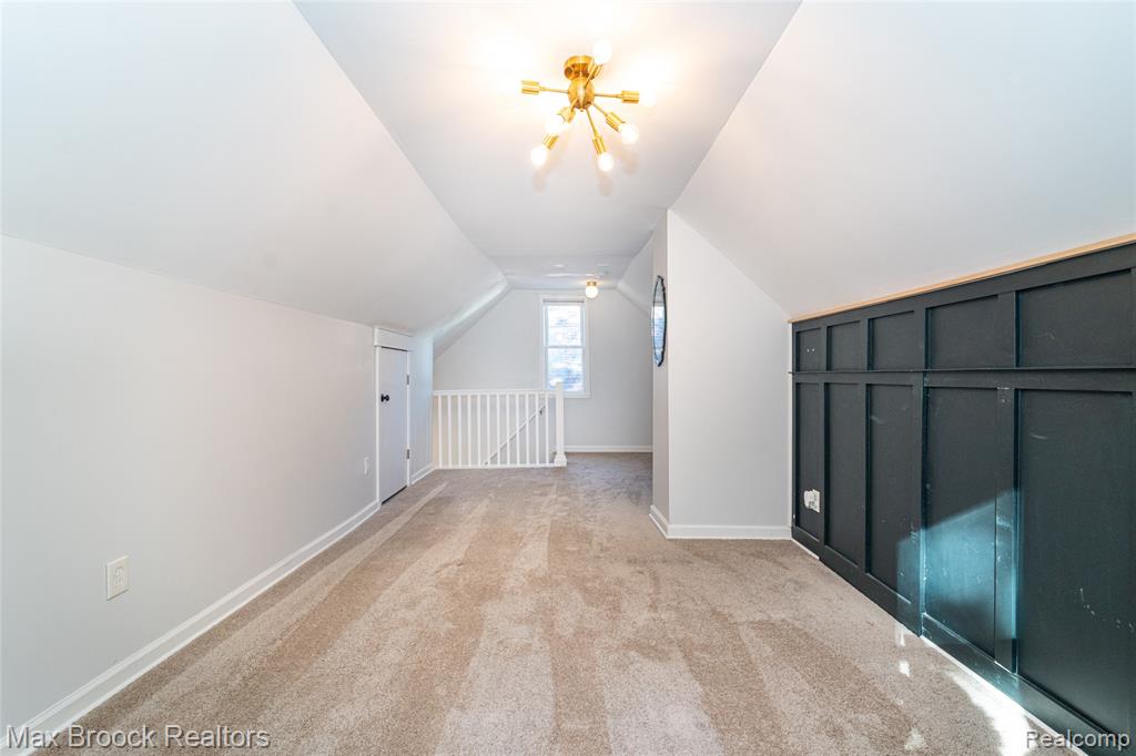 74 W Elza Avenue, Hazel Park, MI 48030 — Photo 15
