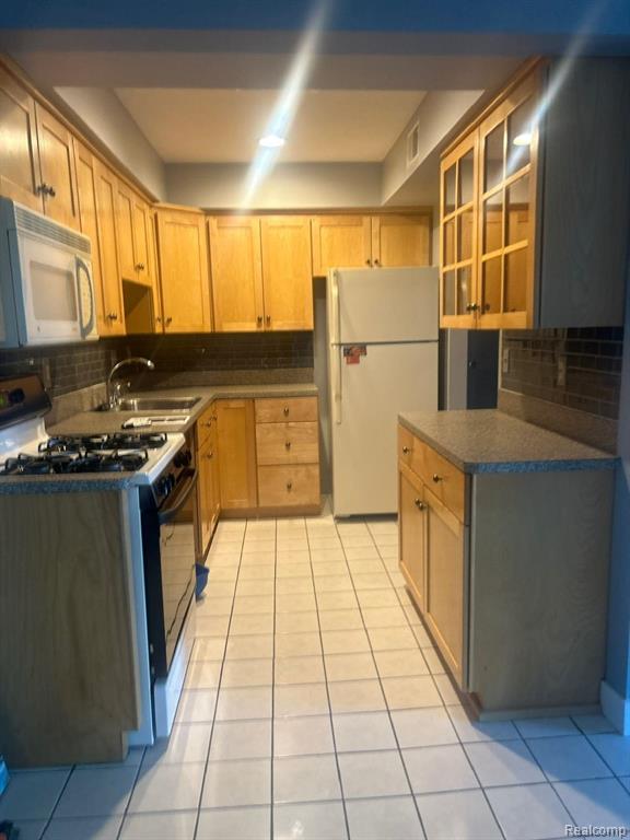 54667 SHELBY Road, Shelby Twp, MI 48316 — Photo 11