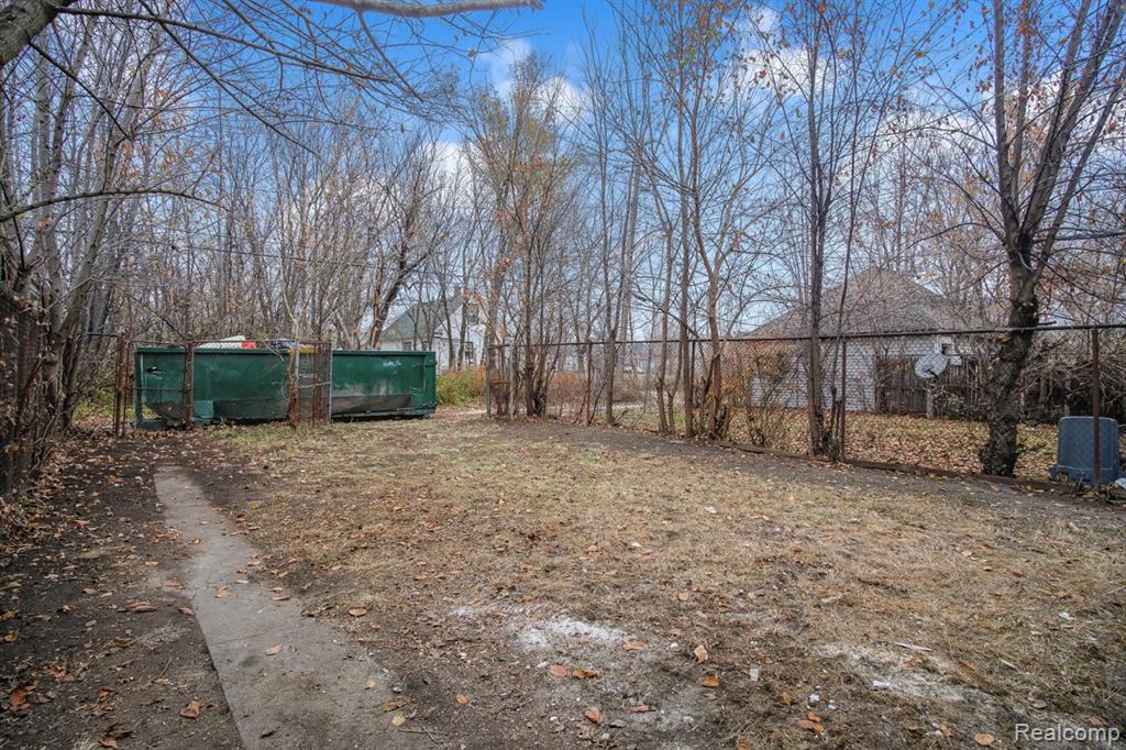 427 Melbourne, Detroit, MI 48202 — Photo 29