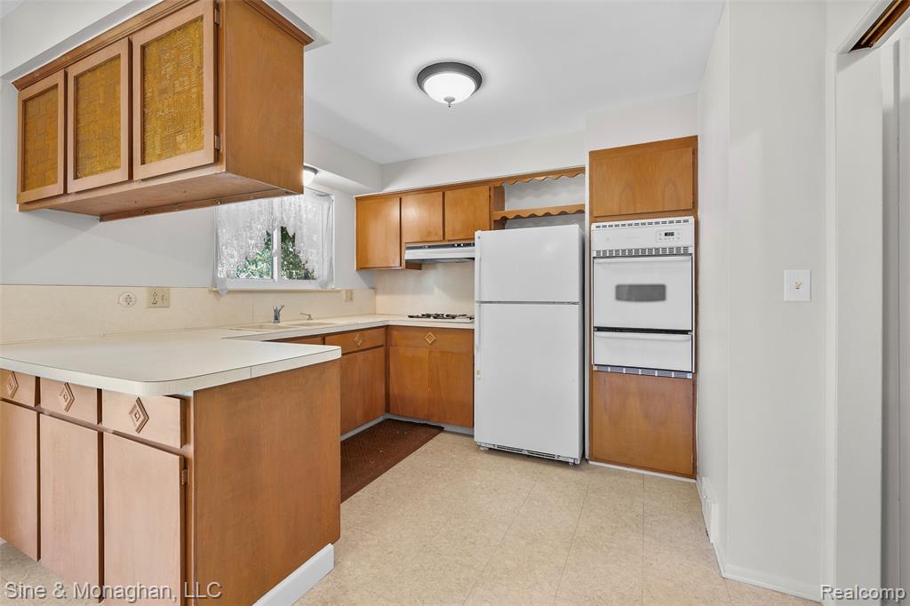 4079 Sudbury Drive, Warren, MI 48092 — Photo 5
