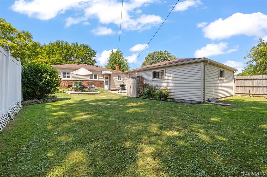 9015 Weddel Street, Taylor, MI 48180 — Photo 15