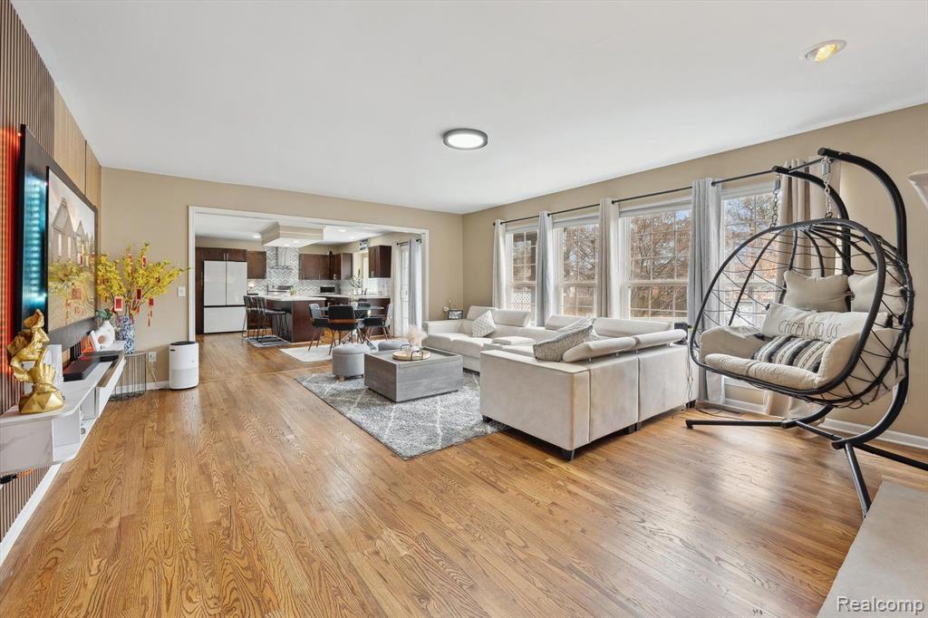 4409 BRIGHTON Drive, Grand Blanc, MI 48439 — Photo 18