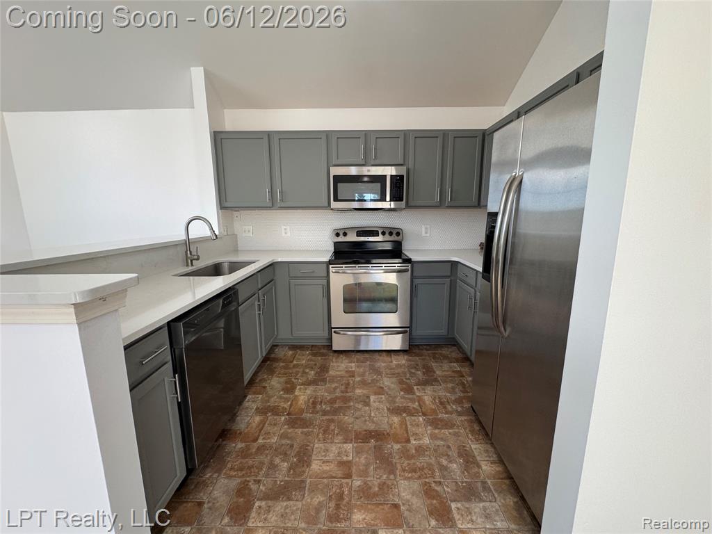623 Worthington Drive, Lansing, MI 48906 — Photo 4